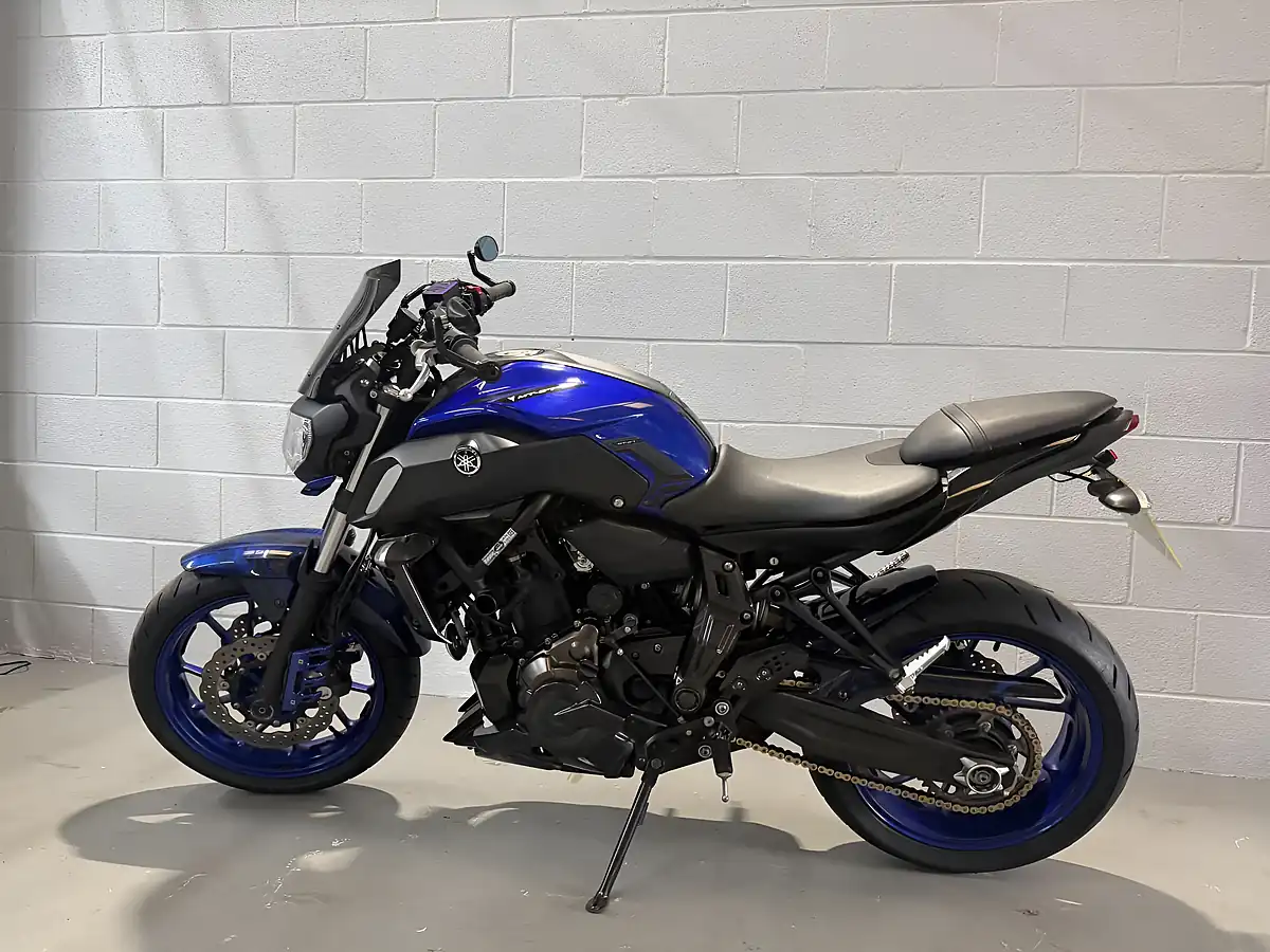 Used 2019 Yamaha MT-07 Naked Abs Blue - Interior and Exterior details 12