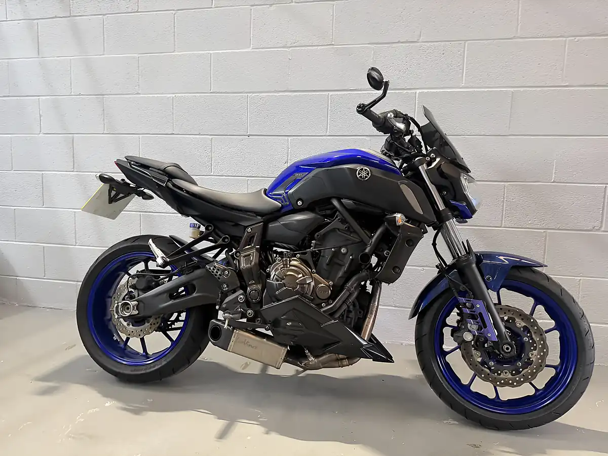 Used 2019 Yamaha MT-07 Naked Abs Blue - Interior and Exterior details 2