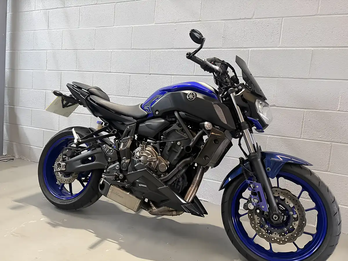 Used 2019 Yamaha MT-07 Naked Abs Blue - Interior and Exterior details 3