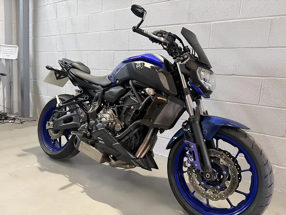 Used 2019 Yamaha MT-07 Naked Abs Blue - Interior and Exterior details 4
