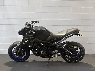 Used 2019 Yamaha MT-09 Naked Abs Black - Interior and Exterior details 14