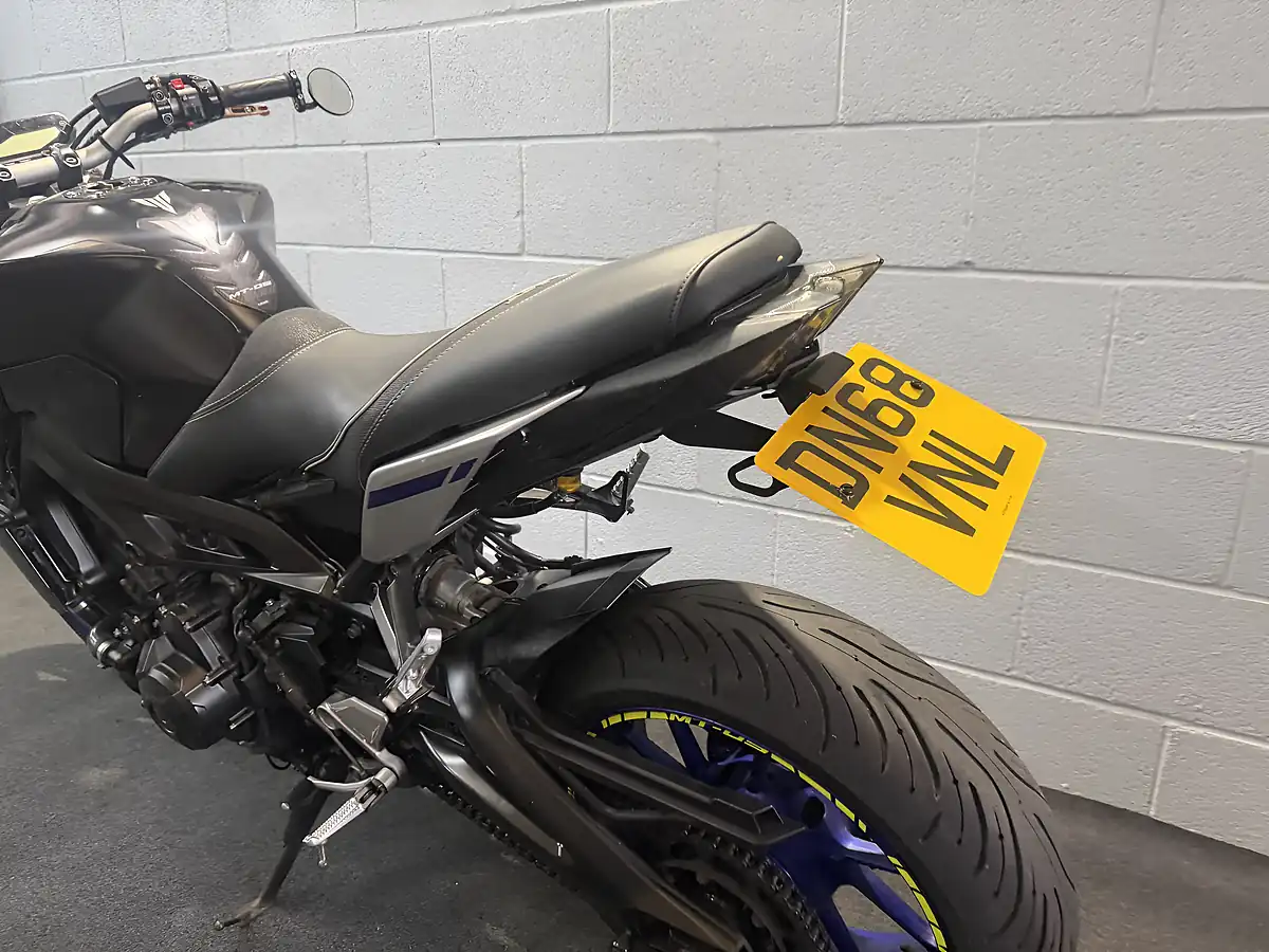 Used 2019 Yamaha MT-09 Naked Abs Black - Interior and Exterior details 18