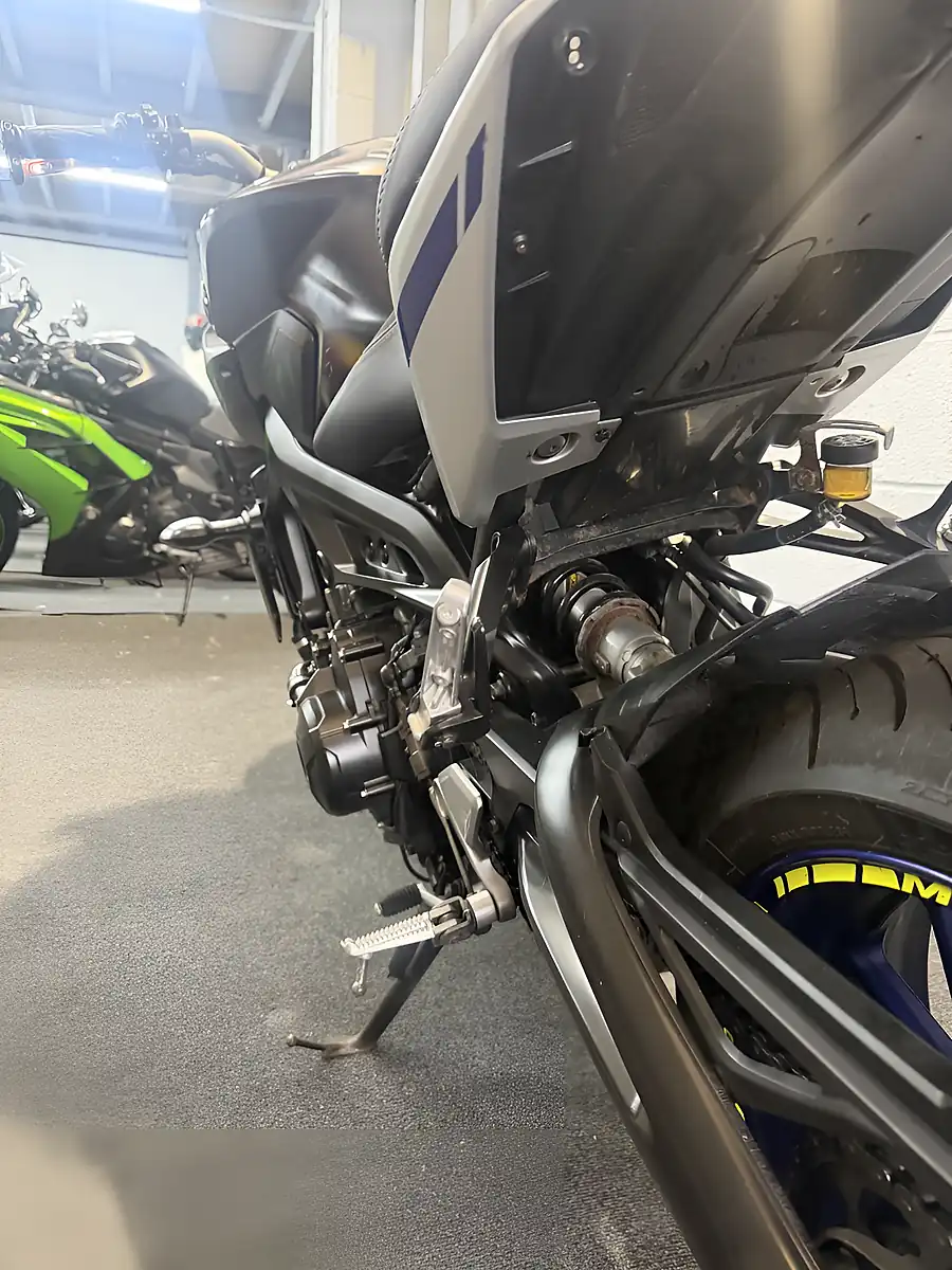 Used 2019 Yamaha MT-09 Naked Abs Black - Interior and Exterior details 19
