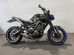 Used 2019 Yamaha MT-09 Naked Abs Black - Interior and Exterior details 2