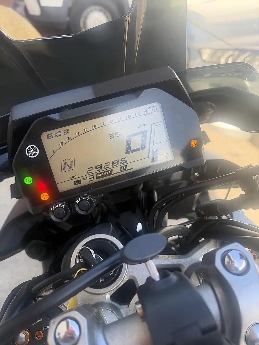 Used 2019 Yamaha MT-10 Naked Grey - Interior and Exterior details 11