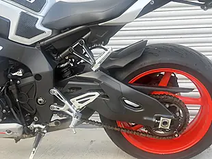 Used 2019 Yamaha MT-10 Naked Grey - Interior and Exterior details 15