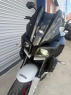 Used 2019 Yamaha MT-10 Naked Grey - Interior and Exterior details 19