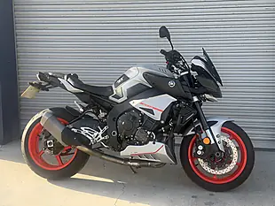 Used 2019 Yamaha MT-10 Naked Grey - Interior and Exterior details 2