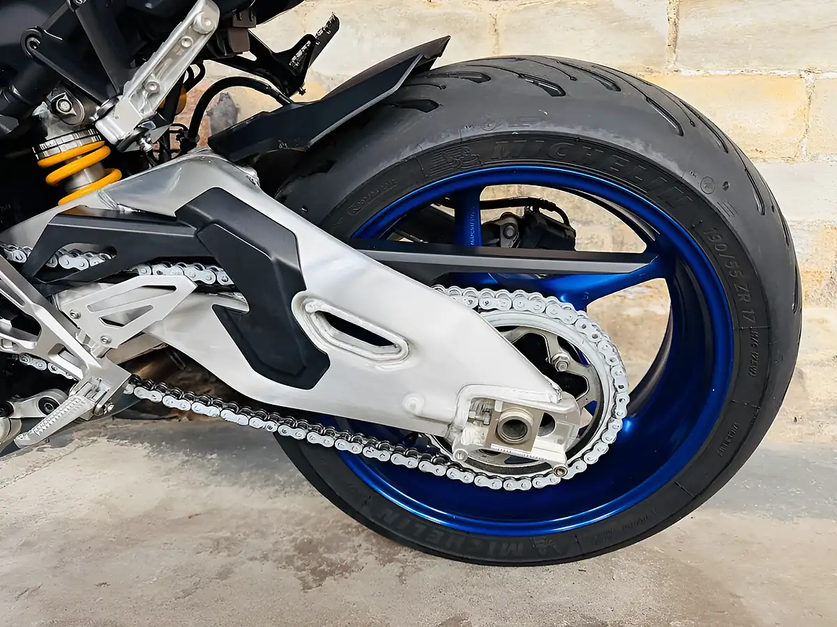 Used 2019 Yamaha MT-10 Sp Silver - Interior and Exterior details 17