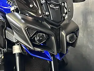 Used 2019 Yamaha MT-10 Touring Blue - Interior and Exterior details 10