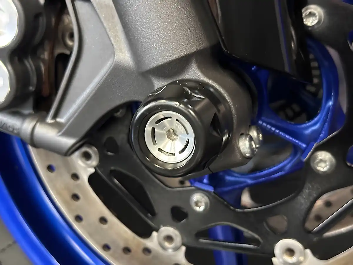 Used 2019 Yamaha MT-10 Touring Blue - Interior and Exterior details 11