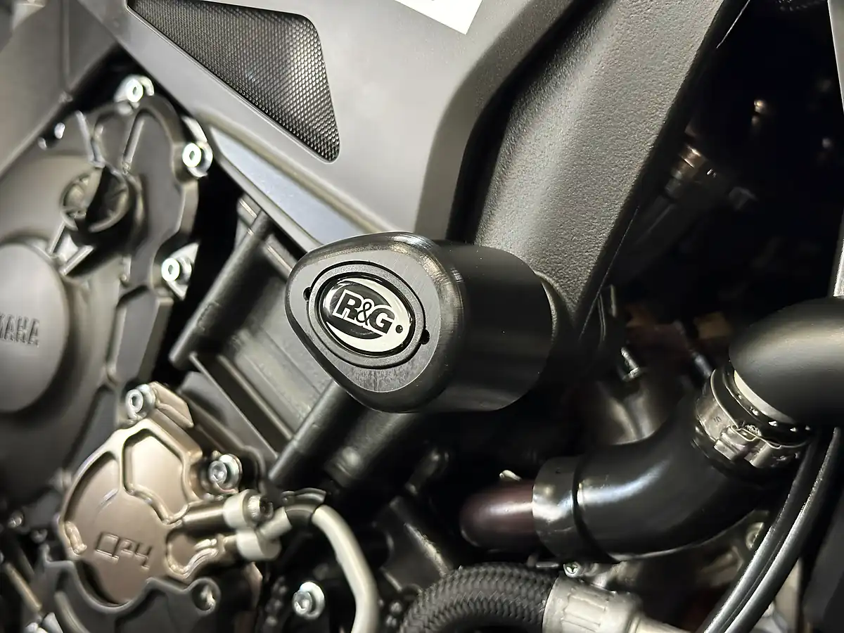 Used 2019 Yamaha MT-10 Touring Blue - Interior and Exterior details 12