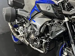 Used 2019 Yamaha MT-10 Touring Blue - Interior and Exterior details 13