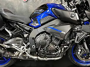 Used 2019 Yamaha MT-10 Touring Blue - Interior and Exterior details 8