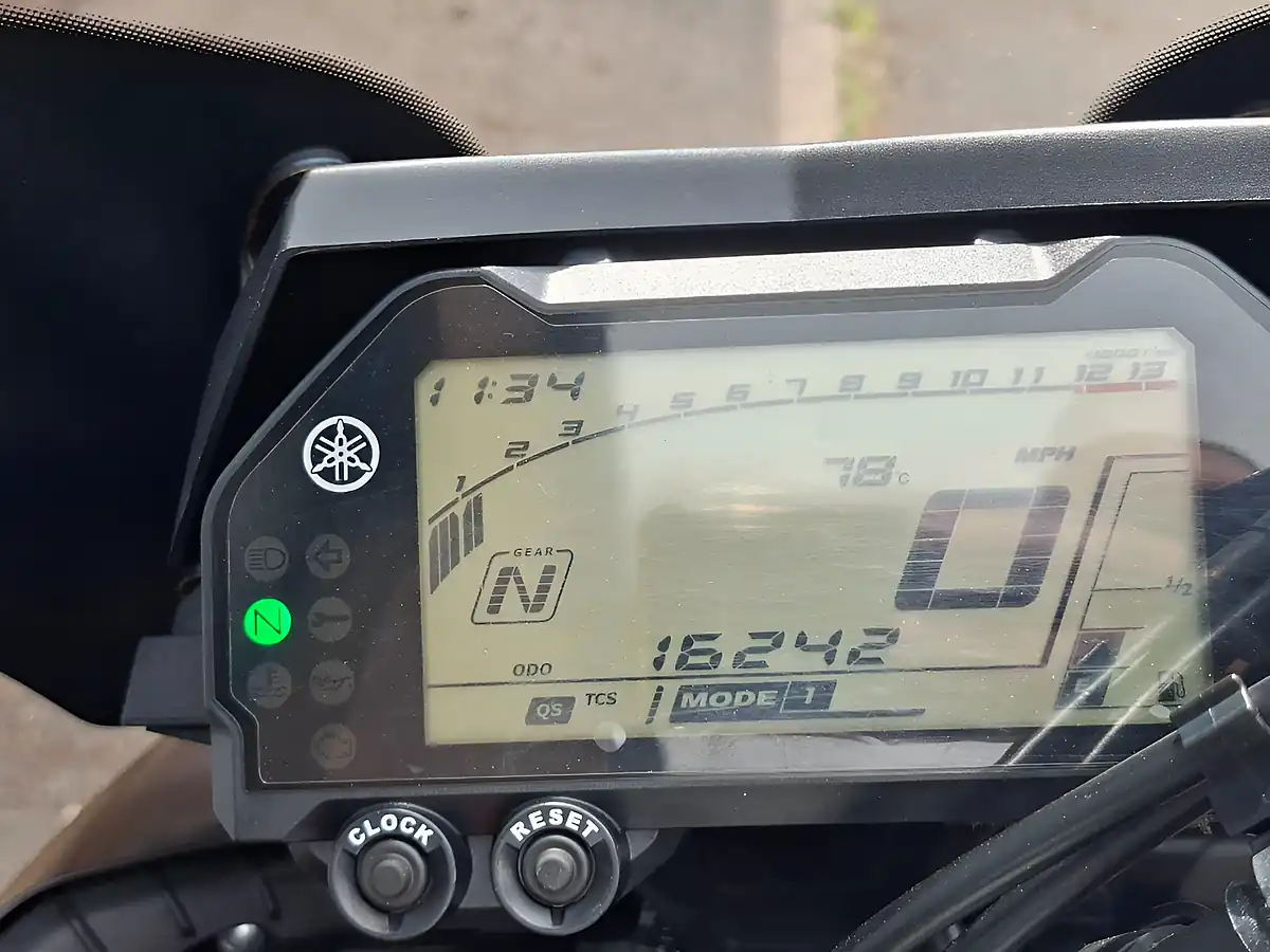 Used 2019 Yamaha Mt Hyper-Naked Grey - Interior and Exterior details 12