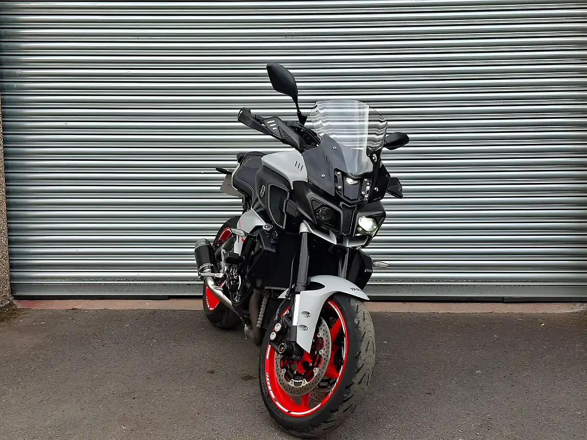 Used 2019 Yamaha Mt Hyper-Naked Grey - Interior and Exterior details 2