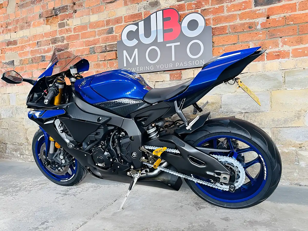 Used 2019 Yamaha R1 Abs Blue - Interior and Exterior details 13
