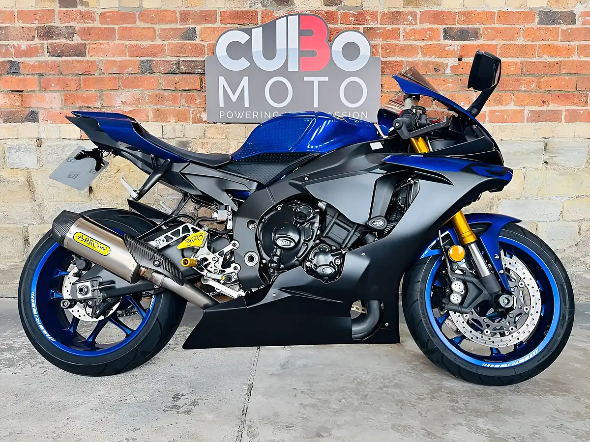Used 2019 Yamaha R1 Abs Blue - Interior and Exterior details 2