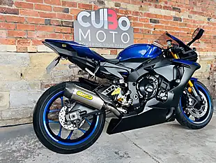 Used 2019 Yamaha R1 Abs Blue - Interior and Exterior details 4