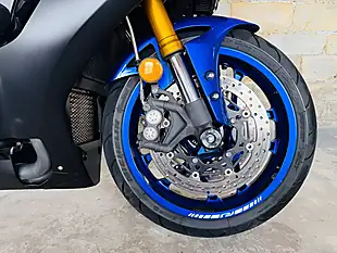 Used 2019 Yamaha R1 Abs Blue - Interior and Exterior details 5