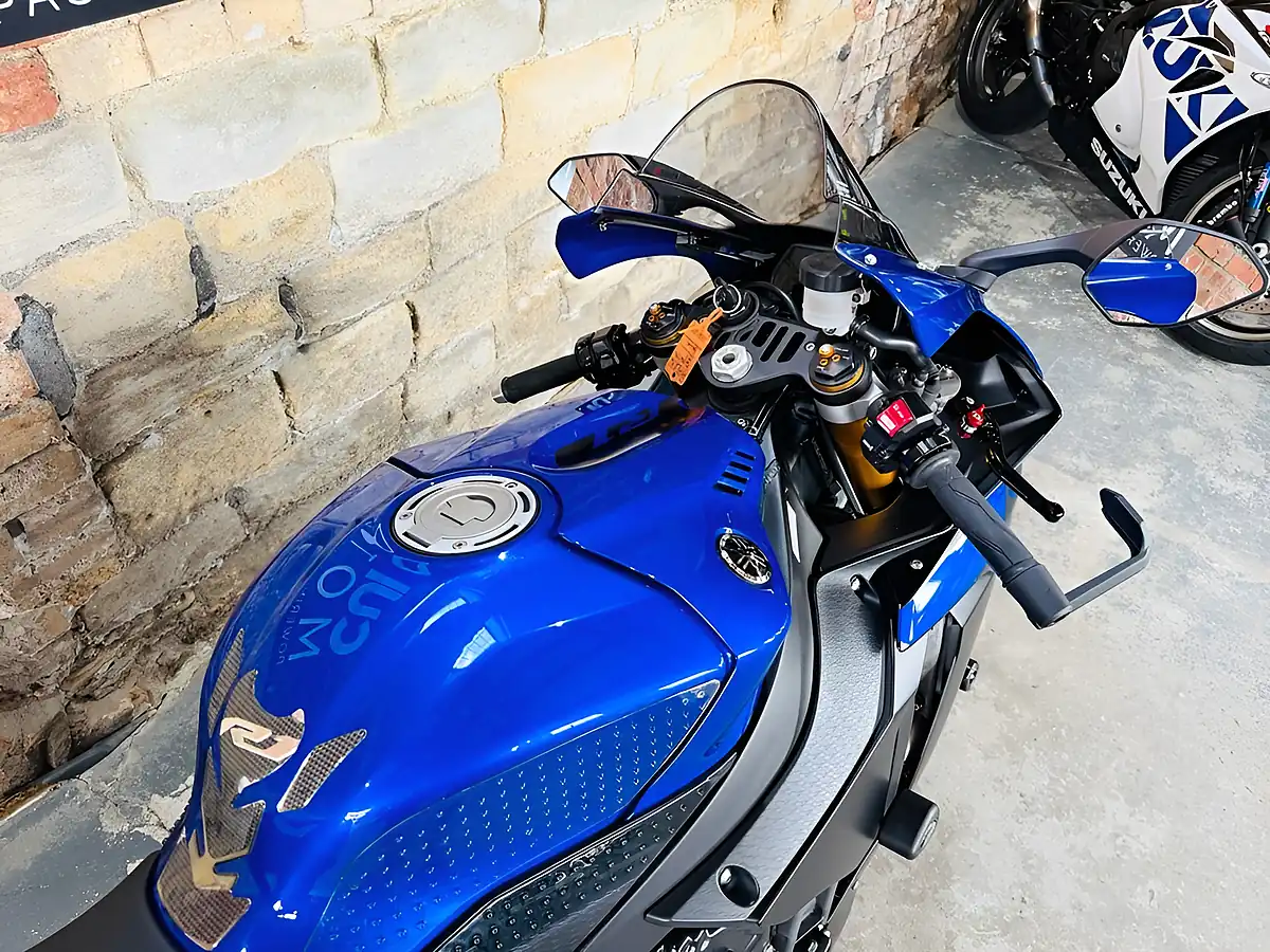 Used 2019 Yamaha R1 Abs Blue - Interior and Exterior details 8