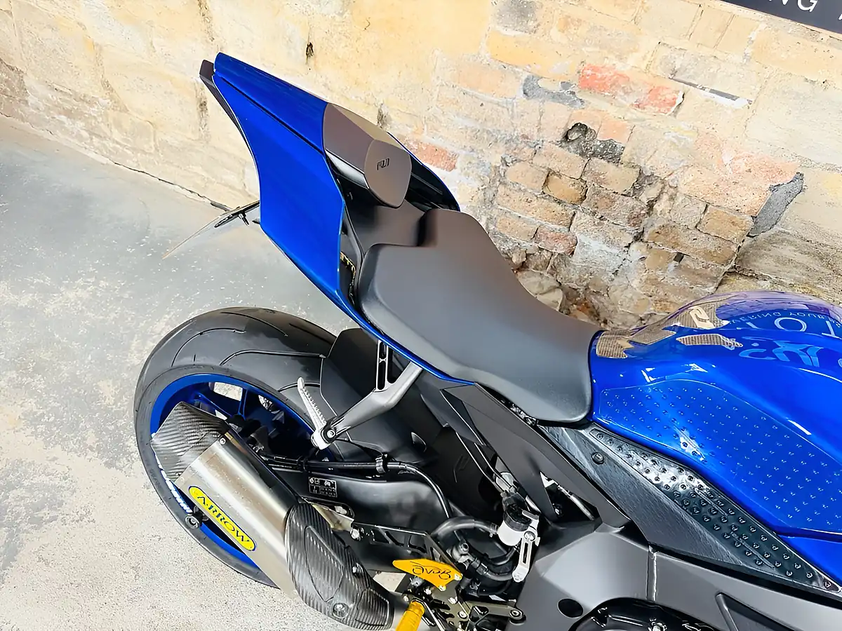 Used 2019 Yamaha R1 Abs Blue - Interior and Exterior details 9
