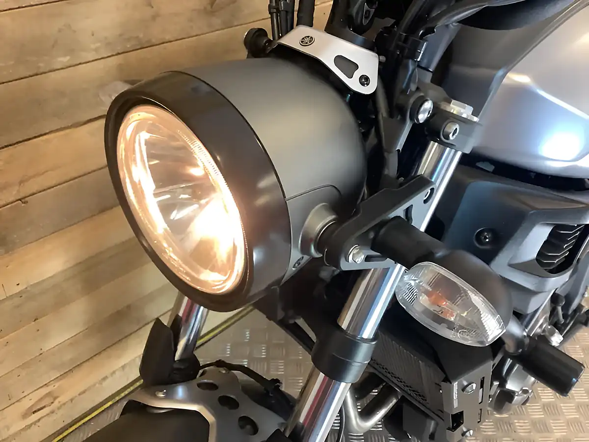 Used 2019 Yamaha Xs Grey - Interior and Exterior details 15