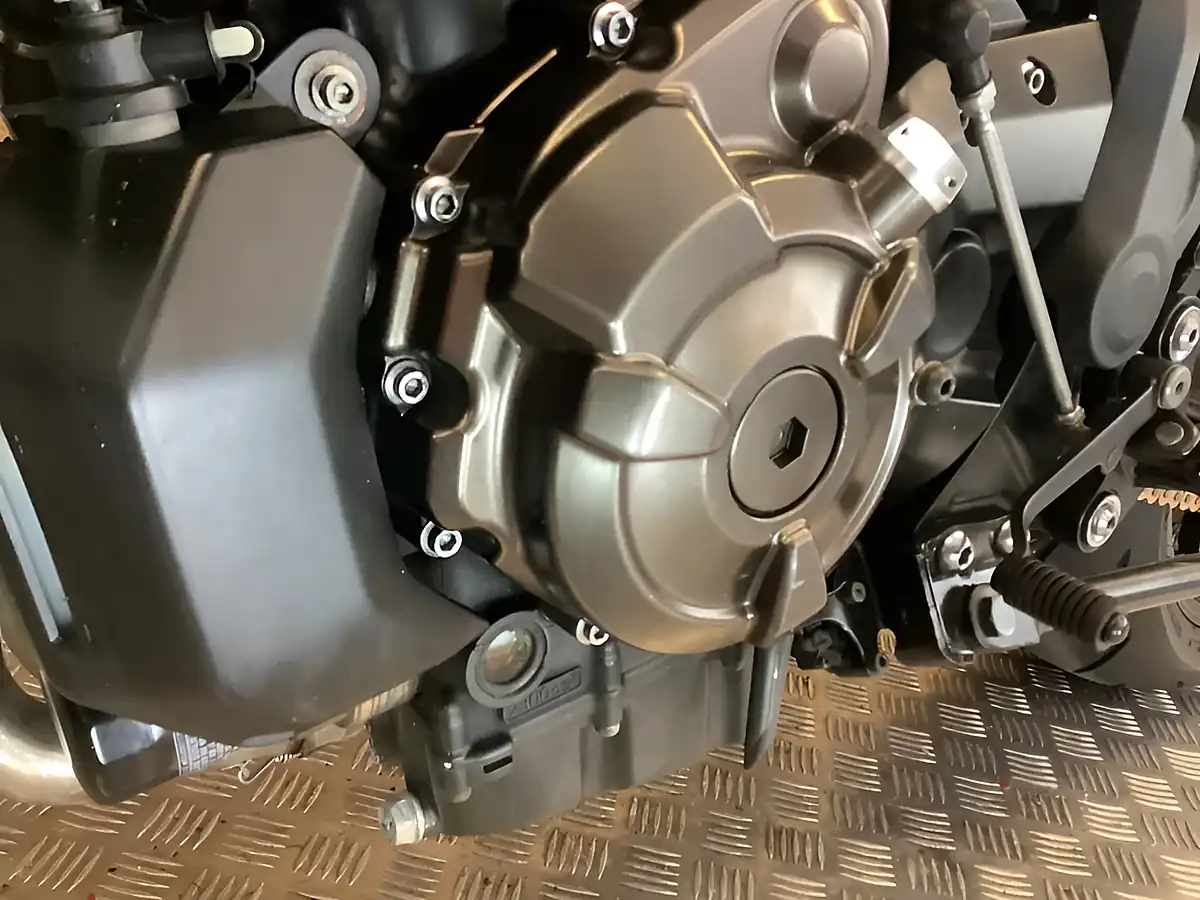 Used 2019 Yamaha Xs Grey - Interior and Exterior details 17