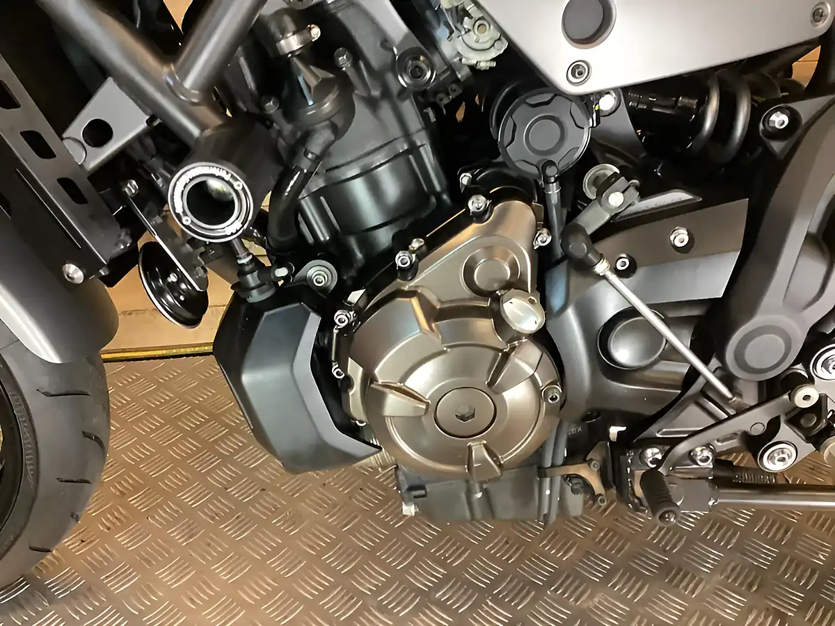 Used 2019 Yamaha Xs Grey - Interior and Exterior details 18