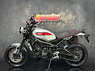 Used 2019 Yamaha XSR900 Sport Heritage Grey - Interior and Exterior details 2