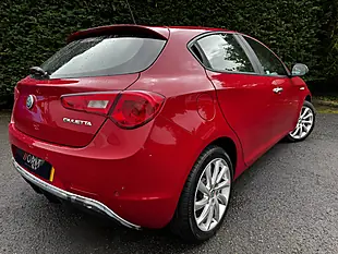 Used 2020 Alfa Romeo Giulietta Super Red - Interior and Exterior details 7