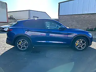 Used 2020 Alfa Romeo Stelvio Sprint Blue - Interior and Exterior details 14