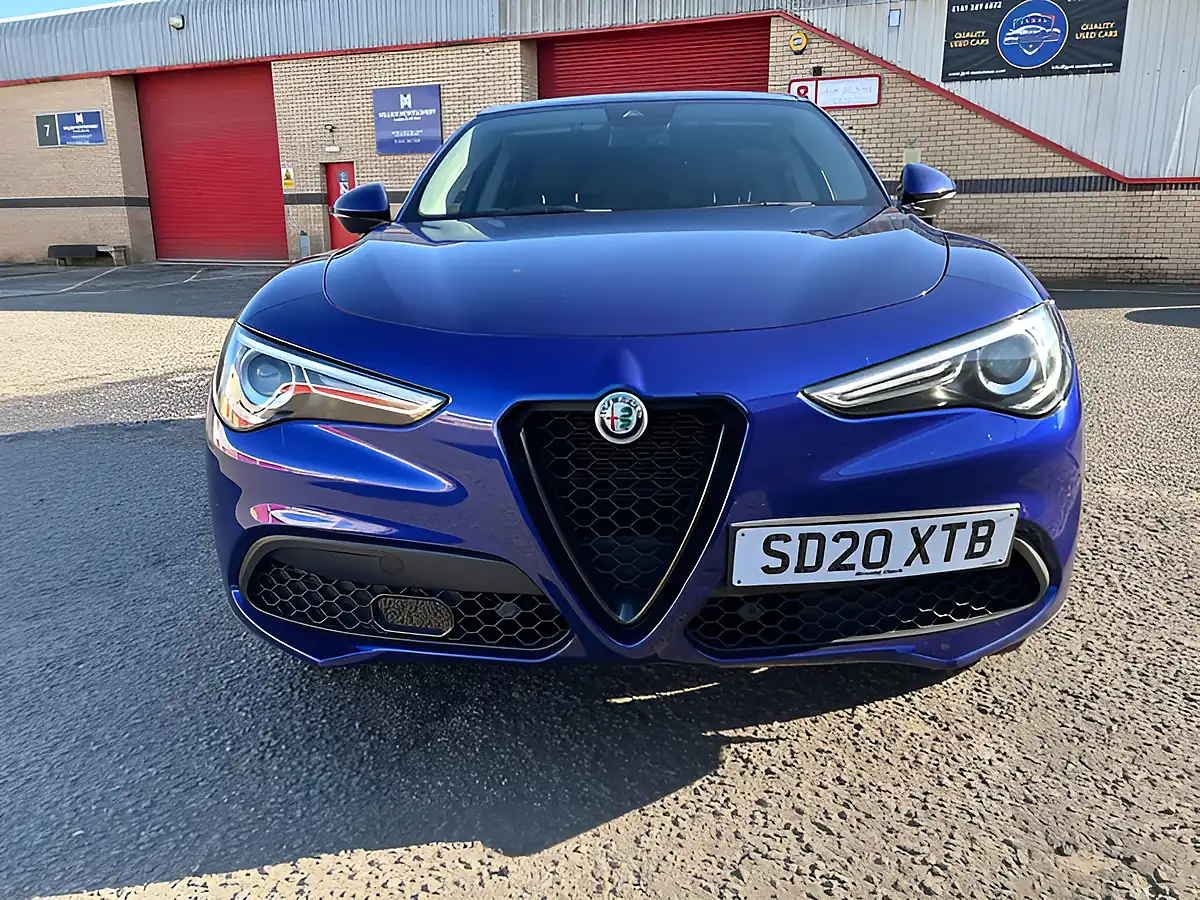 Used 2020 Alfa Romeo Stelvio Sprint Blue - Interior and Exterior details 3
