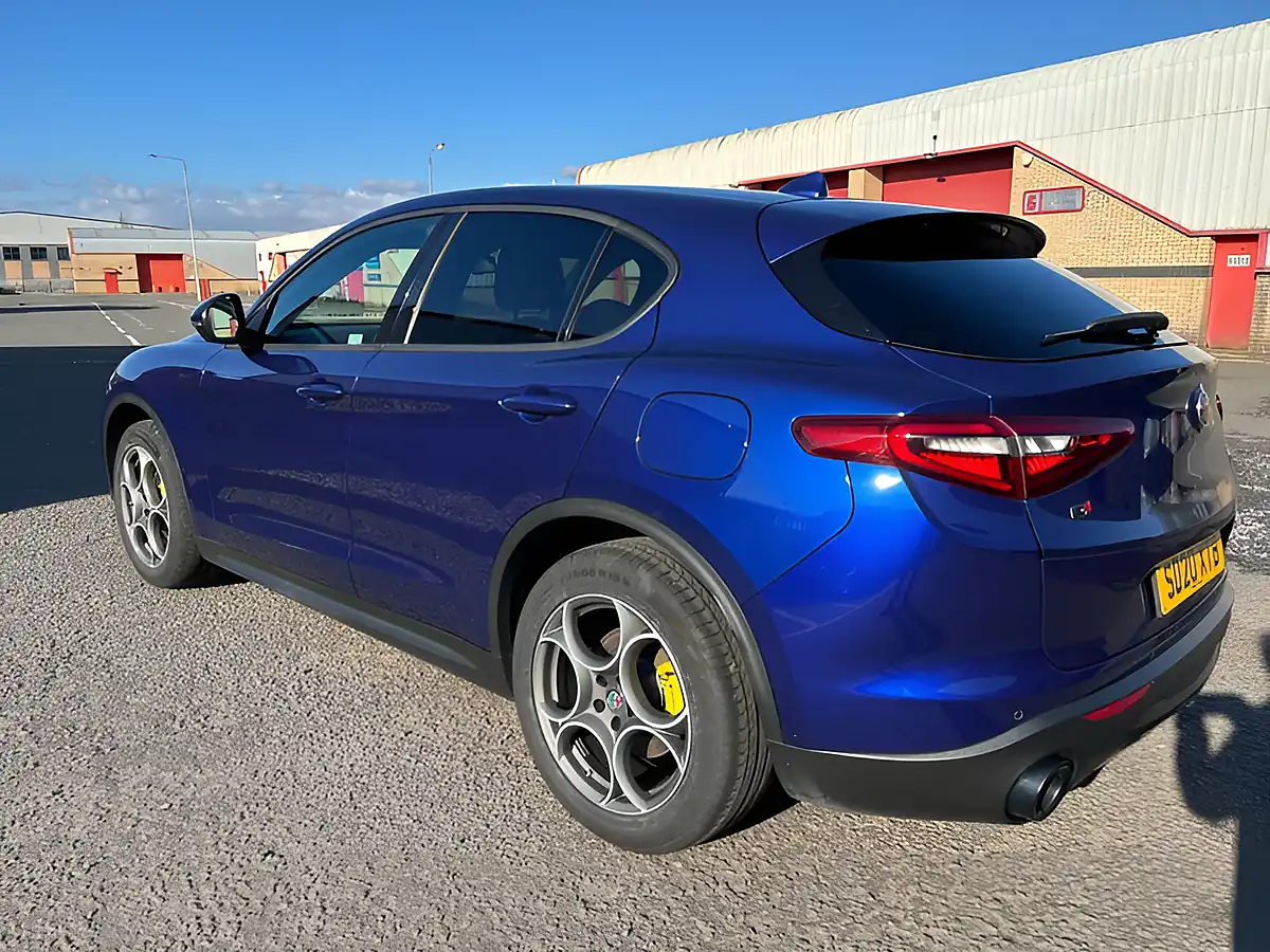 Used 2020 Alfa Romeo Stelvio Sprint Blue - Interior and Exterior details 5