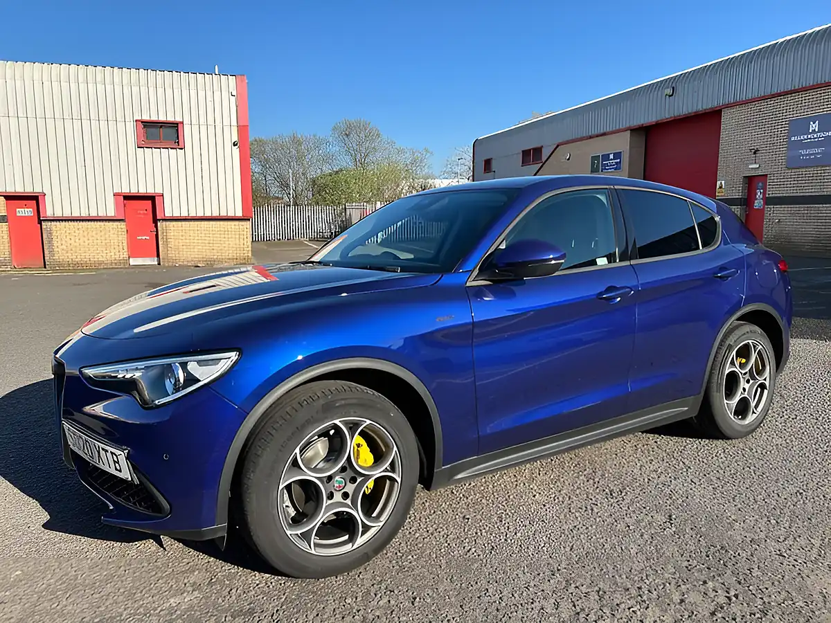 Used 2020 Alfa Romeo Stelvio Sprint Blue - Interior and Exterior details 8