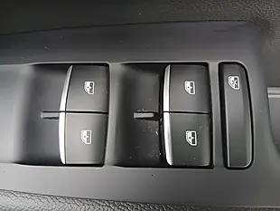 Used 2020 Alfa Romeo Stelvio Super Blue - Interior and Exterior details 10