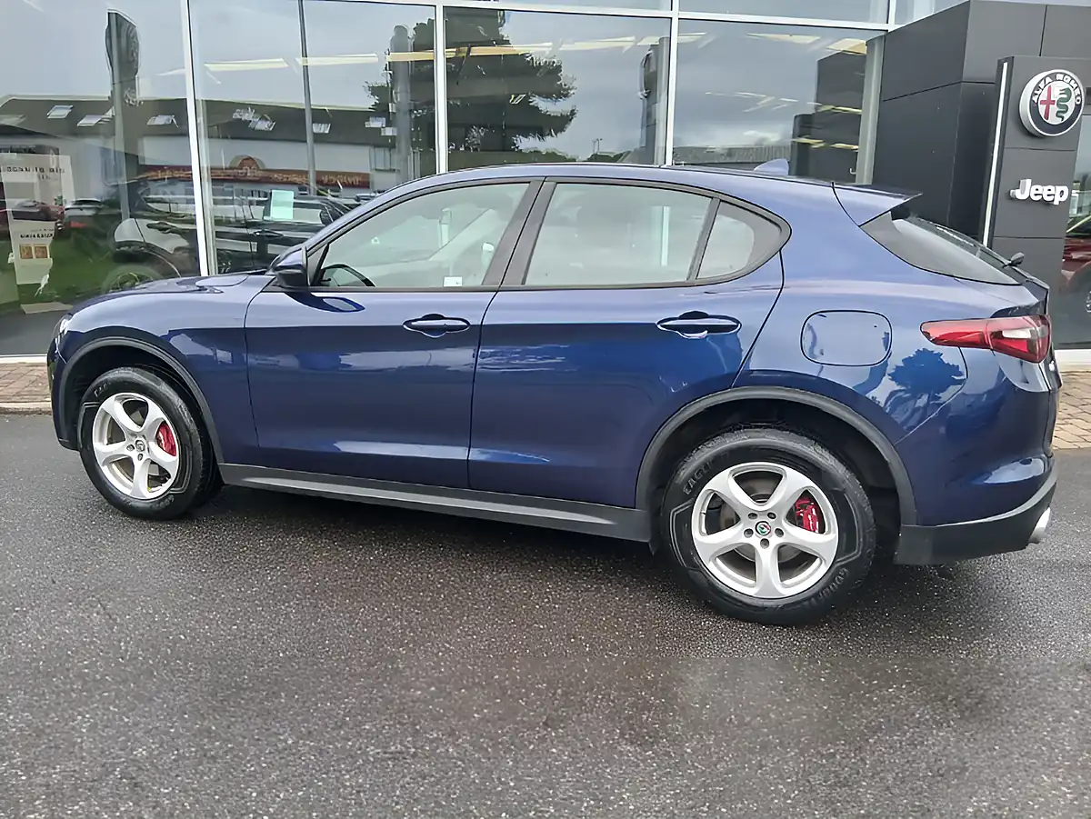 Used 2020 Alfa Romeo Stelvio Super Blue - Interior and Exterior details 2