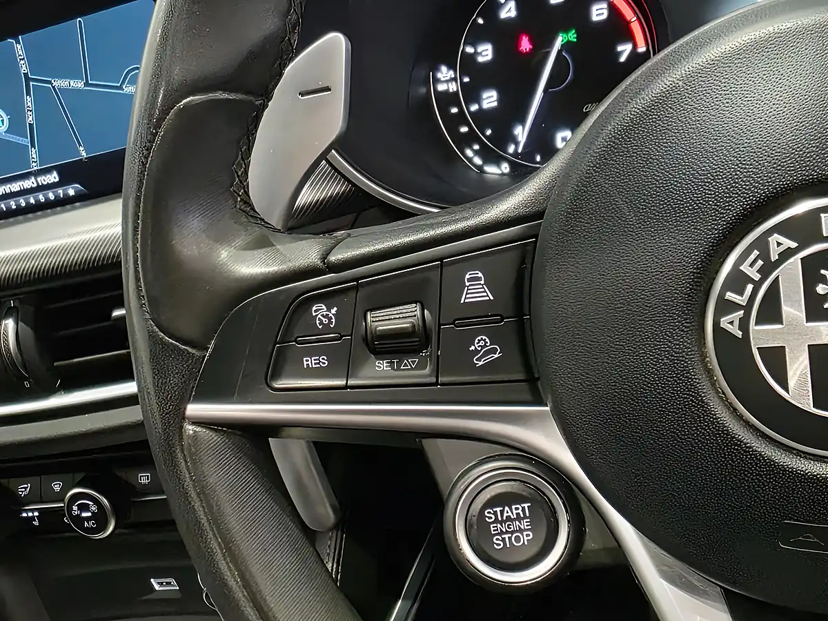 Used 2020 Alfa Romeo Stelvio Ti Blue - Interior and Exterior details 10