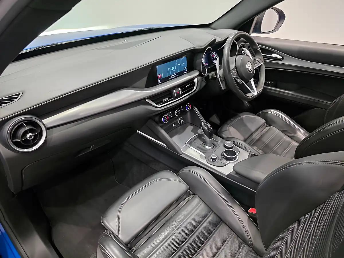 Used 2020 Alfa Romeo Stelvio Ti Blue - Interior and Exterior details 15