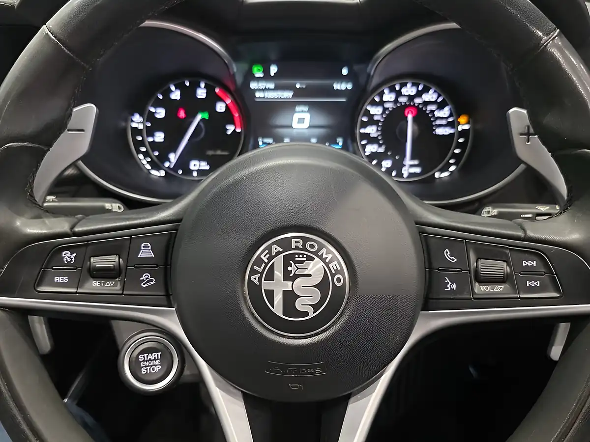 Used 2020 Alfa Romeo Stelvio Ti Blue - Interior and Exterior details 8