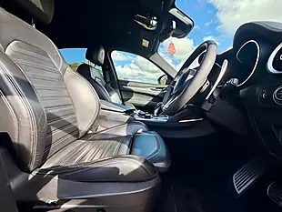 Used 2020 Alfa Romeo Stelvio Ti Red - Interior and Exterior details 17