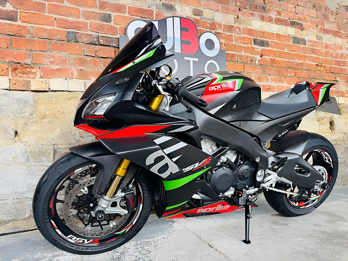 Used 2020 Aprilia Rsv4 1100 Factory Black - Interior and Exterior details 12