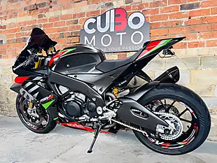 Used 2020 Aprilia Rsv4 1100 Factory Black - Interior and Exterior details 13