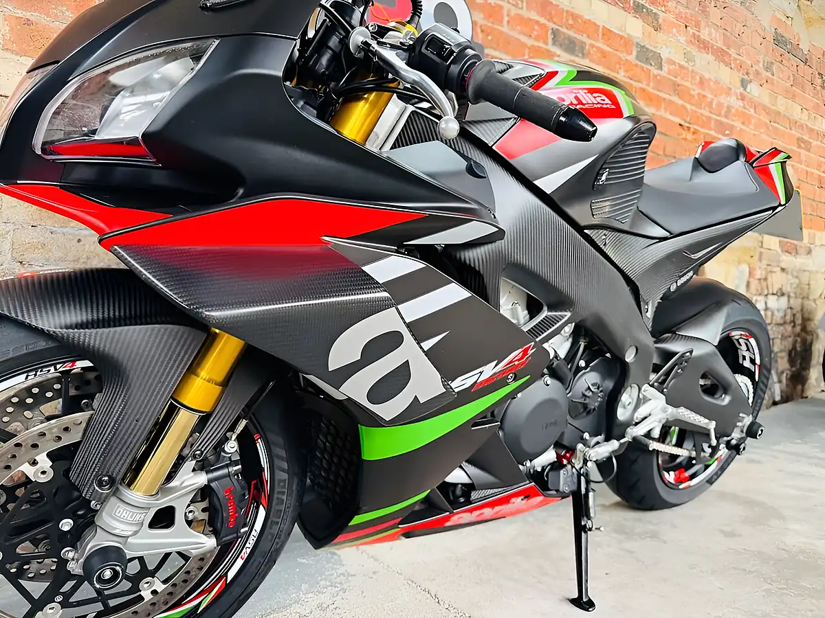 Used 2020 Aprilia Rsv4 1100 Factory Black - Interior and Exterior details 15