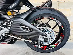 Used 2020 Aprilia Rsv4 1100 Factory Black - Interior and Exterior details 17