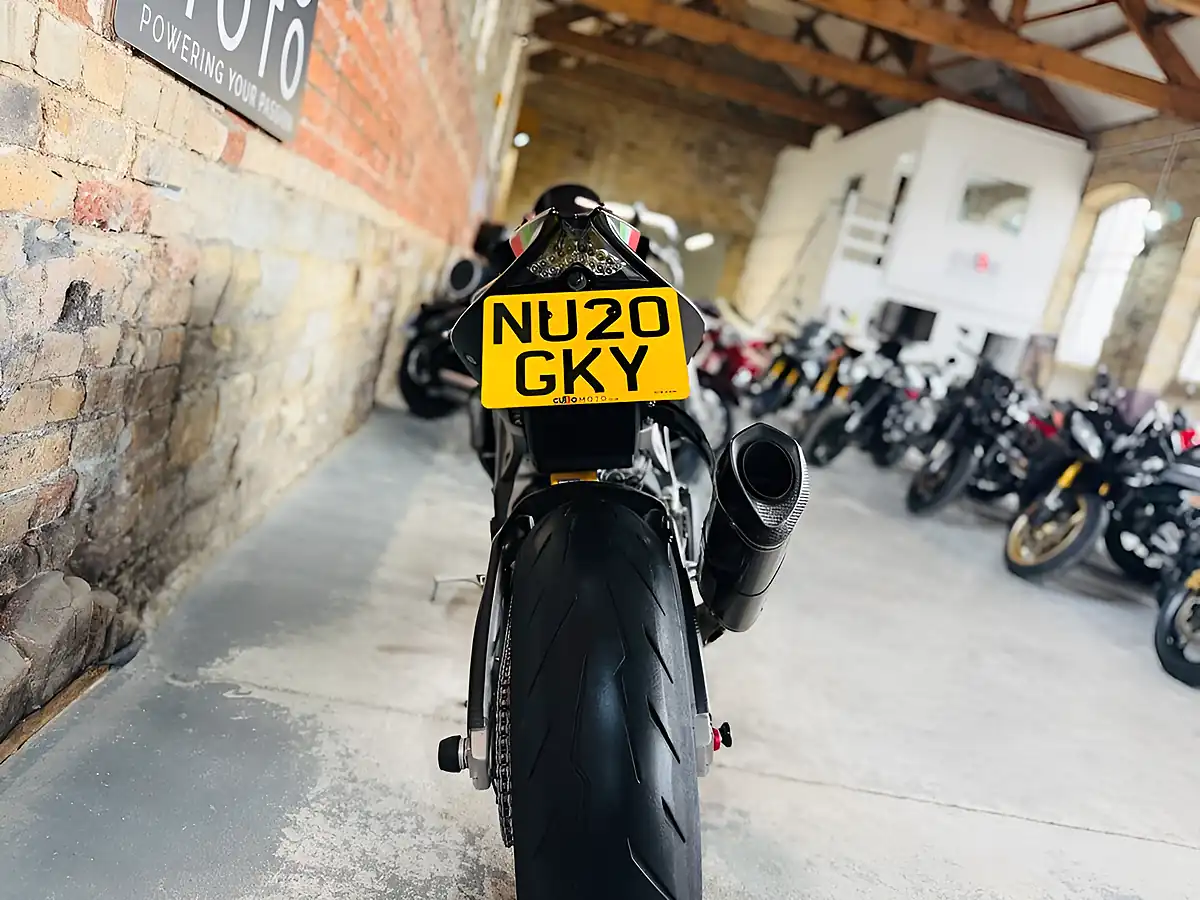 Used 2020 Aprilia Rsv4 1100 Factory Black - Interior and Exterior details 18