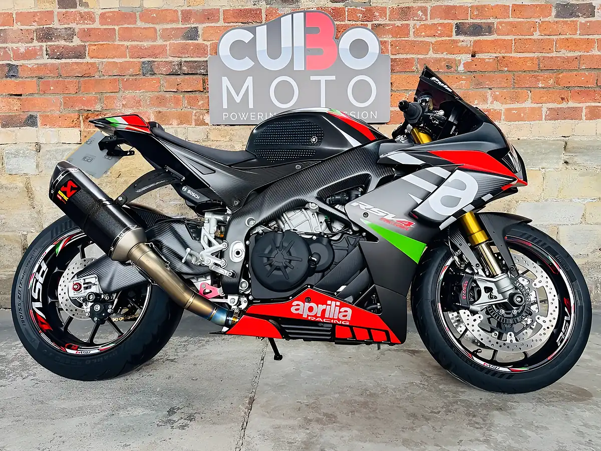 Used 2020 Aprilia Rsv4 1100 Factory Black - Interior and Exterior details 2