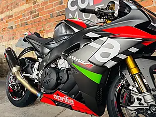 Used 2020 Aprilia Rsv4 1100 Factory Black - Interior and Exterior details 6