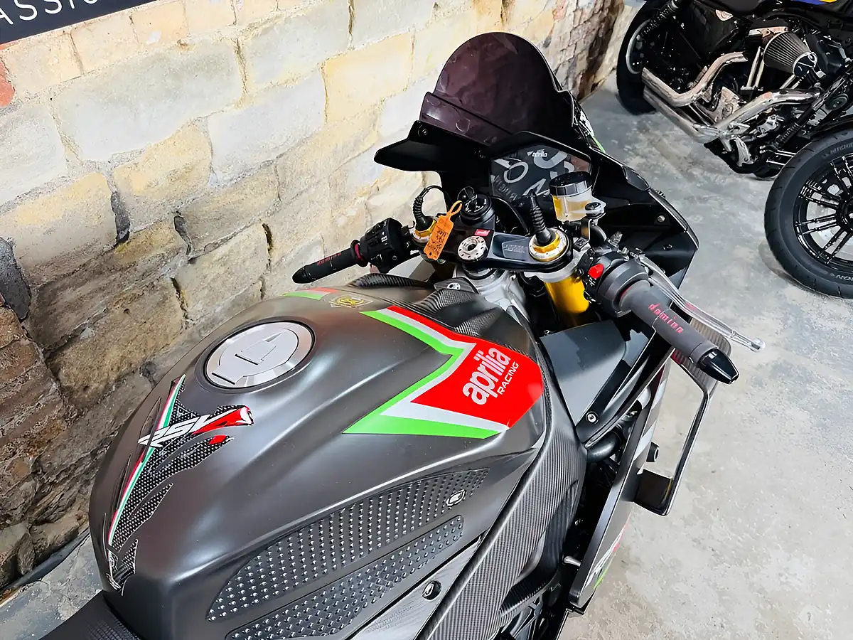 Used 2020 Aprilia Rsv4 1100 Factory Black - Interior and Exterior details 8