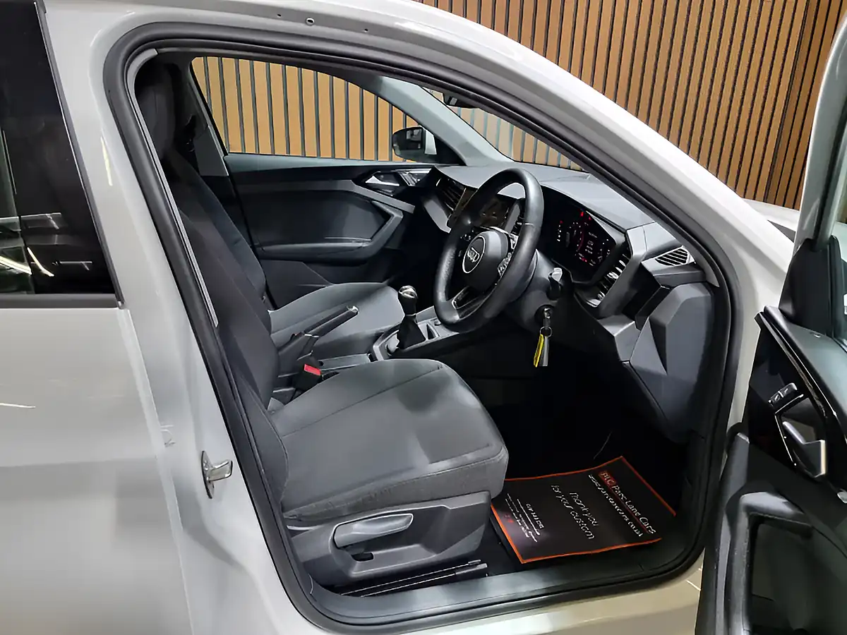 Used 2020 Audi A1 Technik White - Interior and Exterior details 18